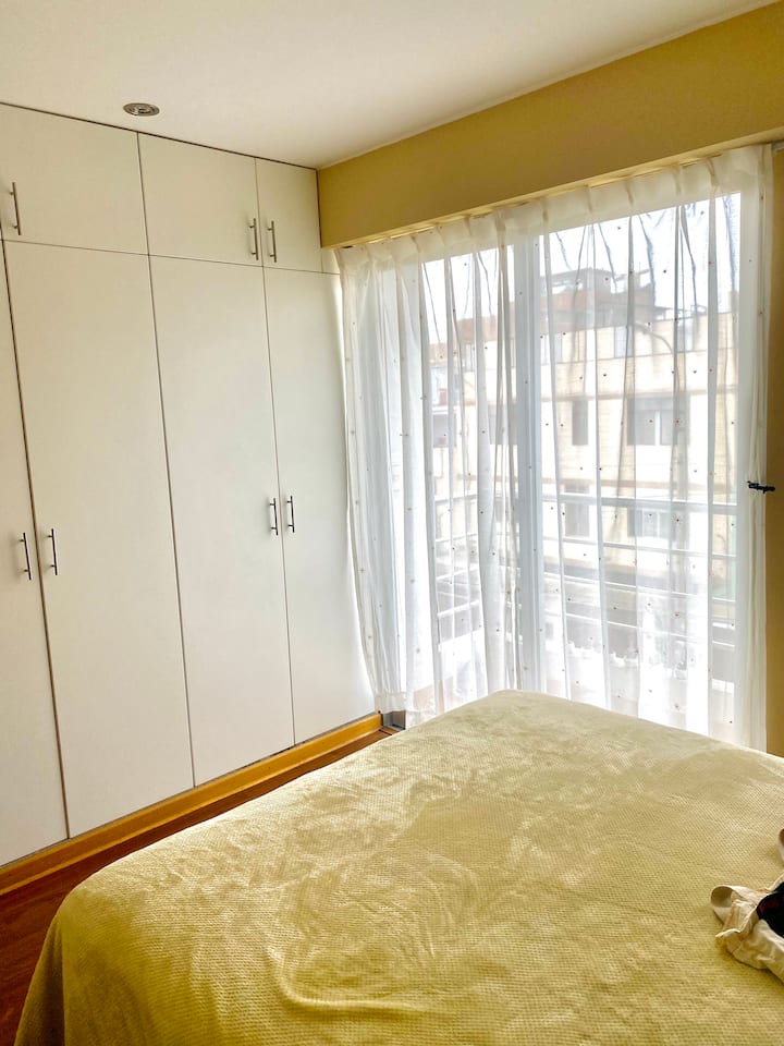 Chambres avec balcon et placard