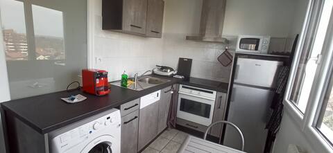BEAUTIFUL APARTMENT ON THE DOORSTEP OF GENEVA