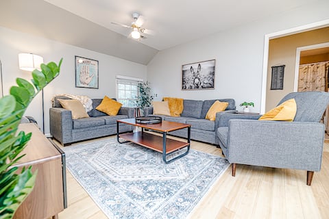 Top performing Airbnb: Upstairs at the Estate - Across from SP Golf Club in Southern Pines
