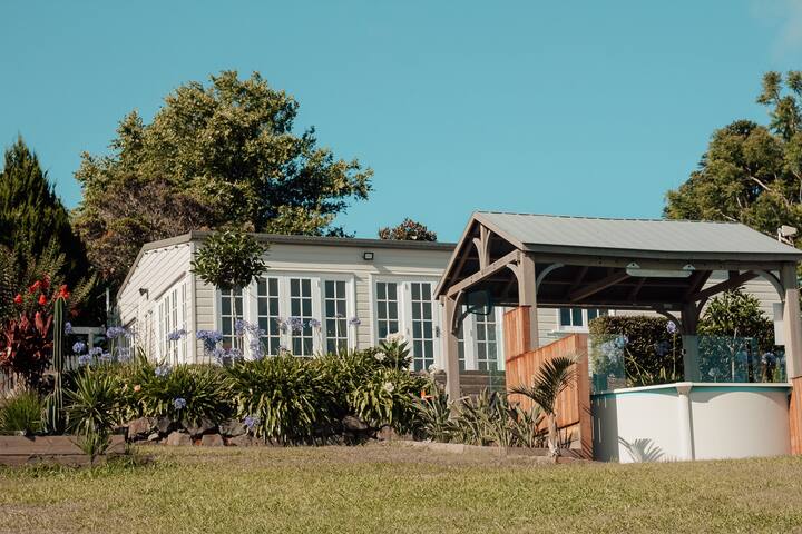 The Lakehouse Folk Cottages gallery image 2