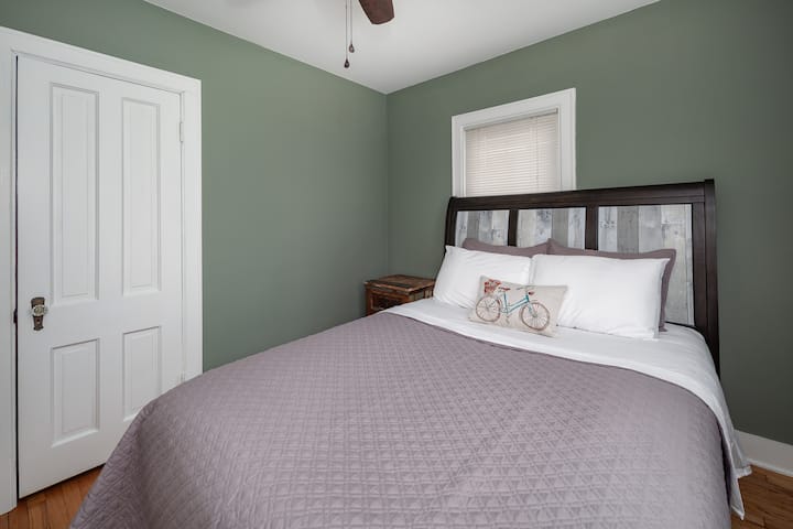 غرفة النوم 2