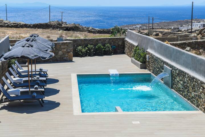 Super Paradise. Private Pool. Free Maid Service. gallery image 2