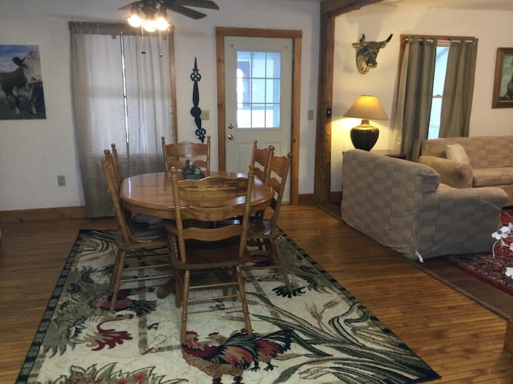 The farmhouse at the Northern Vermont Shackteau Apartments for Rent