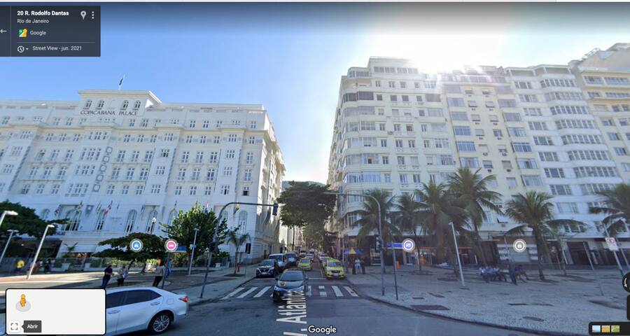 Copacabana beach apartment gallery image 4