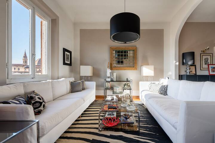 Attico in Palazzo antico vista mozzafiato gallery image 3