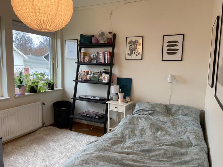 Cuarto dormitorio de arriba