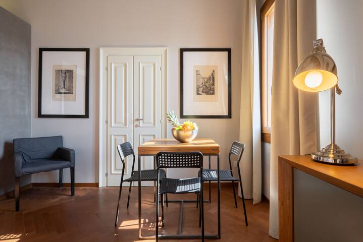 Ve.N.I.Ce. Cera Tintoretto Suite gallery image 3