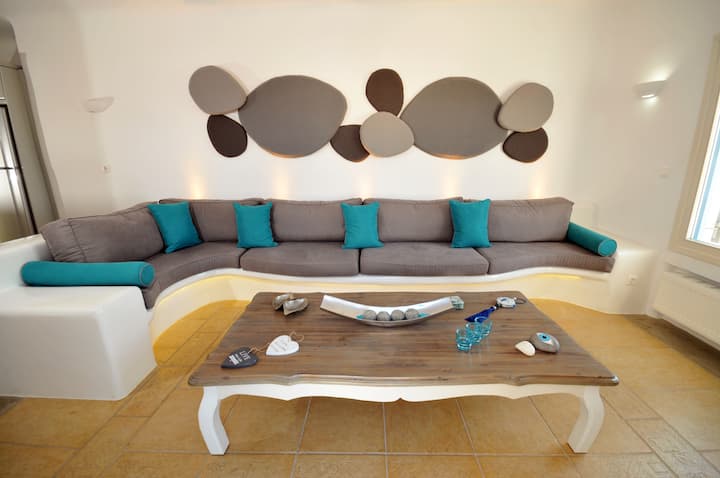 Super Paradise Villa, Sea View, Private Pool, Free Daily Maid Service.