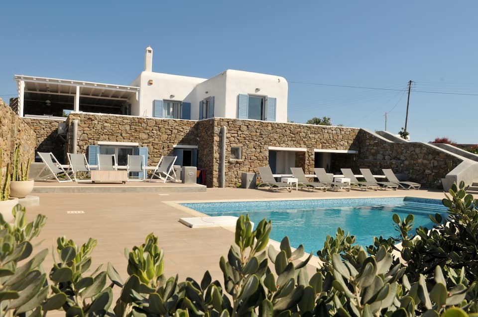 Super Paradise. Private Pool. Free Maid Service. — Foto 1