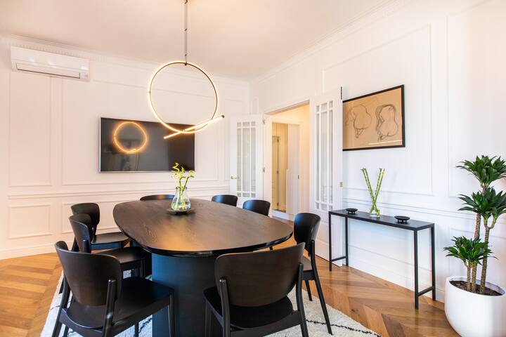 Stunning Brand New 4BR 4BATH Sagrada Familia gallery image 3