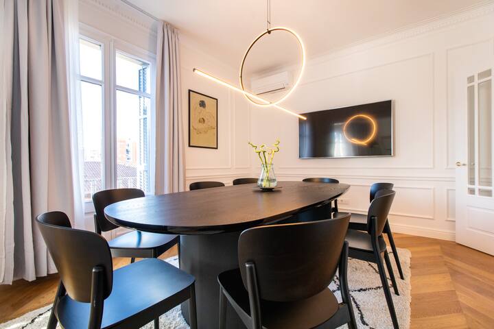 Stunning Brand New 4BR 4BATH Sagrada Familia gallery image 5