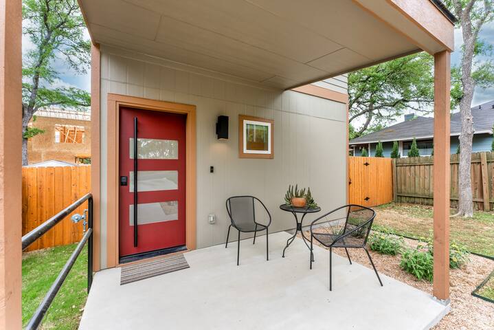 Great Location – Vanderbilt & Arkansas Football gallery image 3