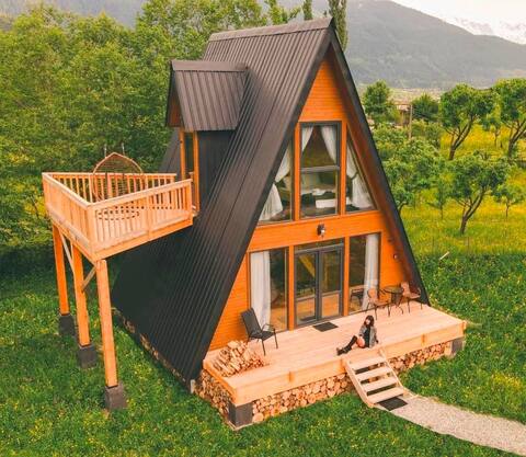 WinterFell Chalet with Balcony