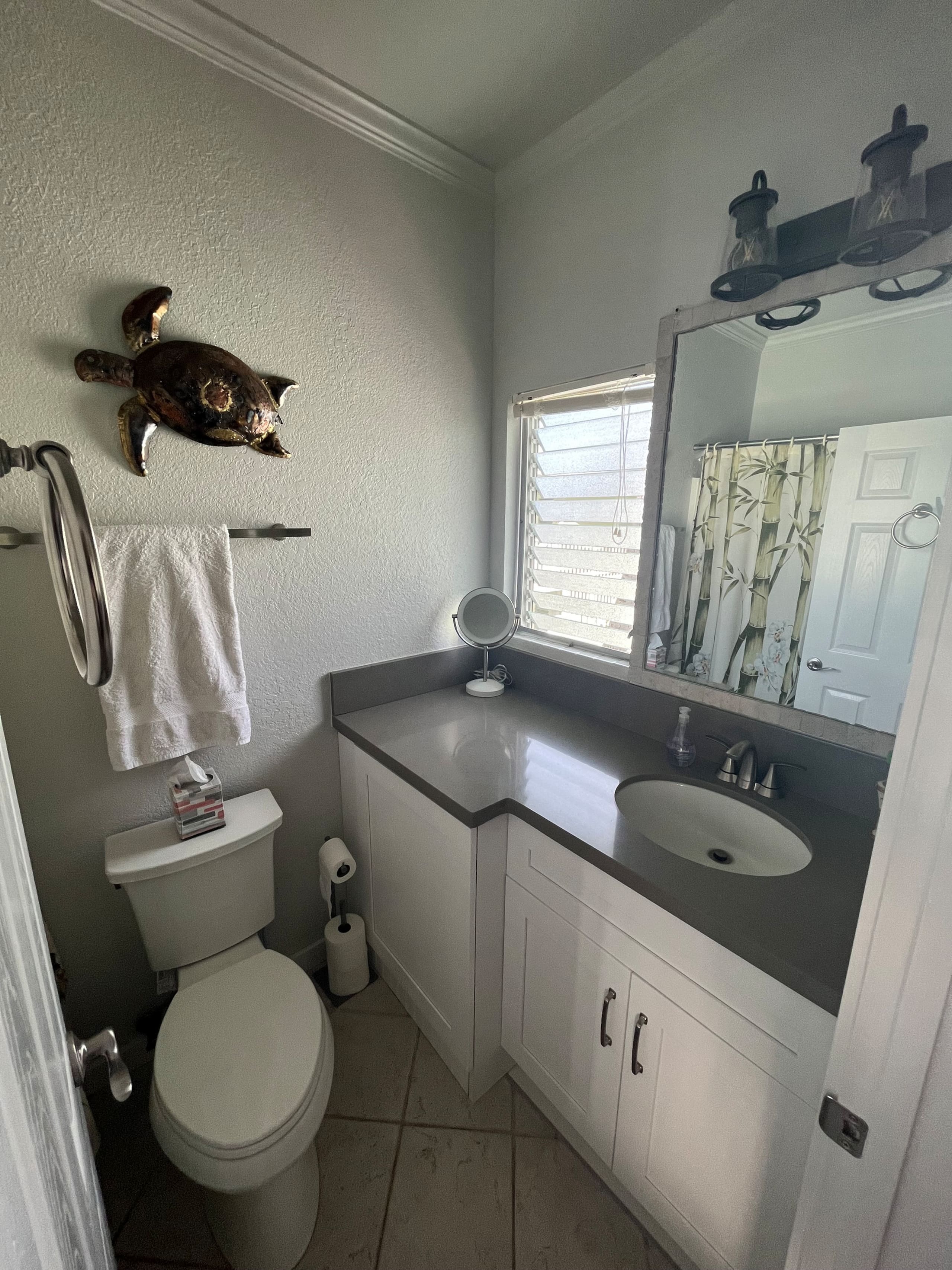 Condo in Kailua-Kona · ★4.88 · 2 bedrooms · 2 beds · 2 private baths - Image 41