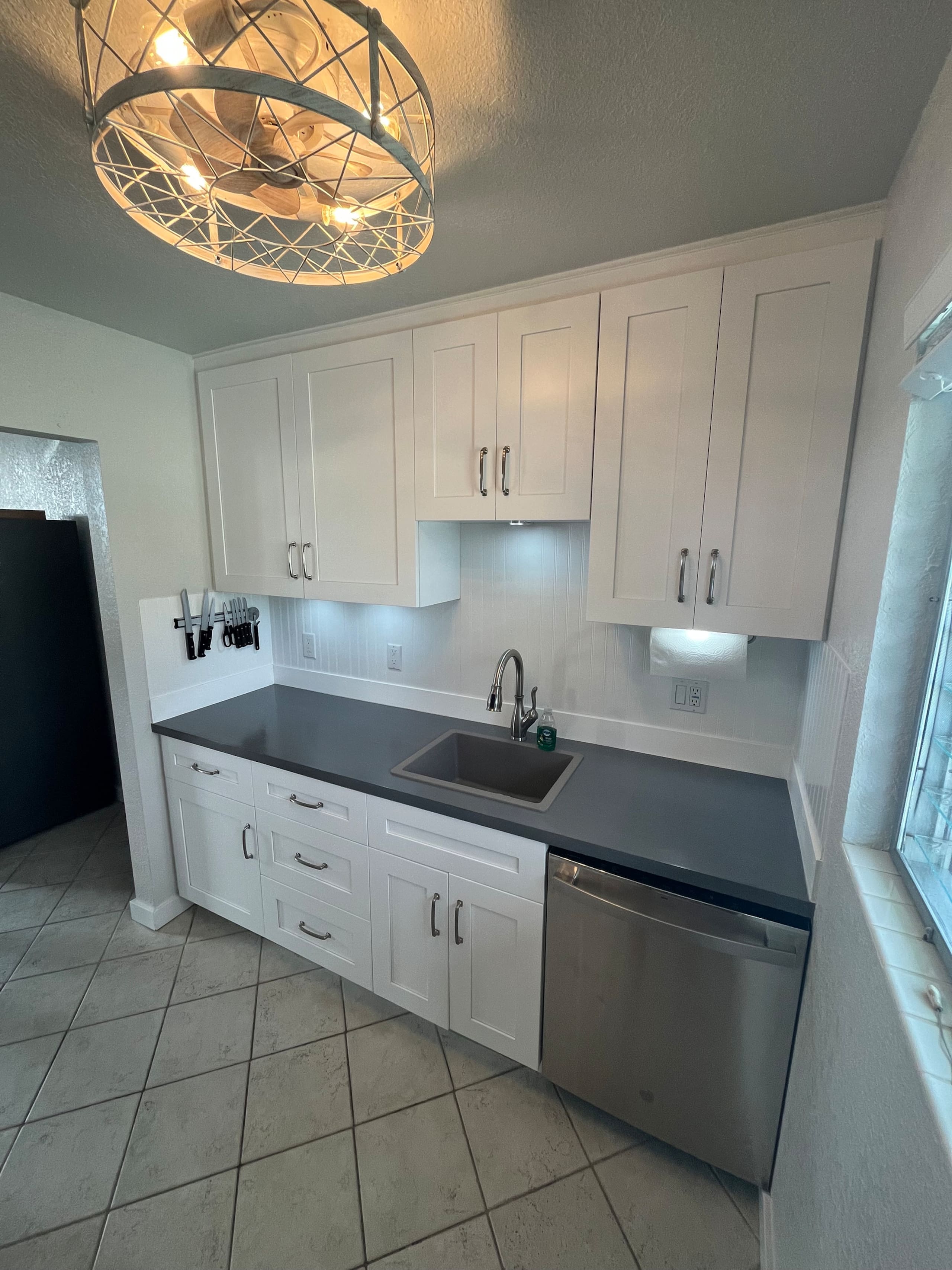 Condo in Kailua-Kona · ★4.88 · 2 bedrooms · 2 beds · 2 private baths - Image 17