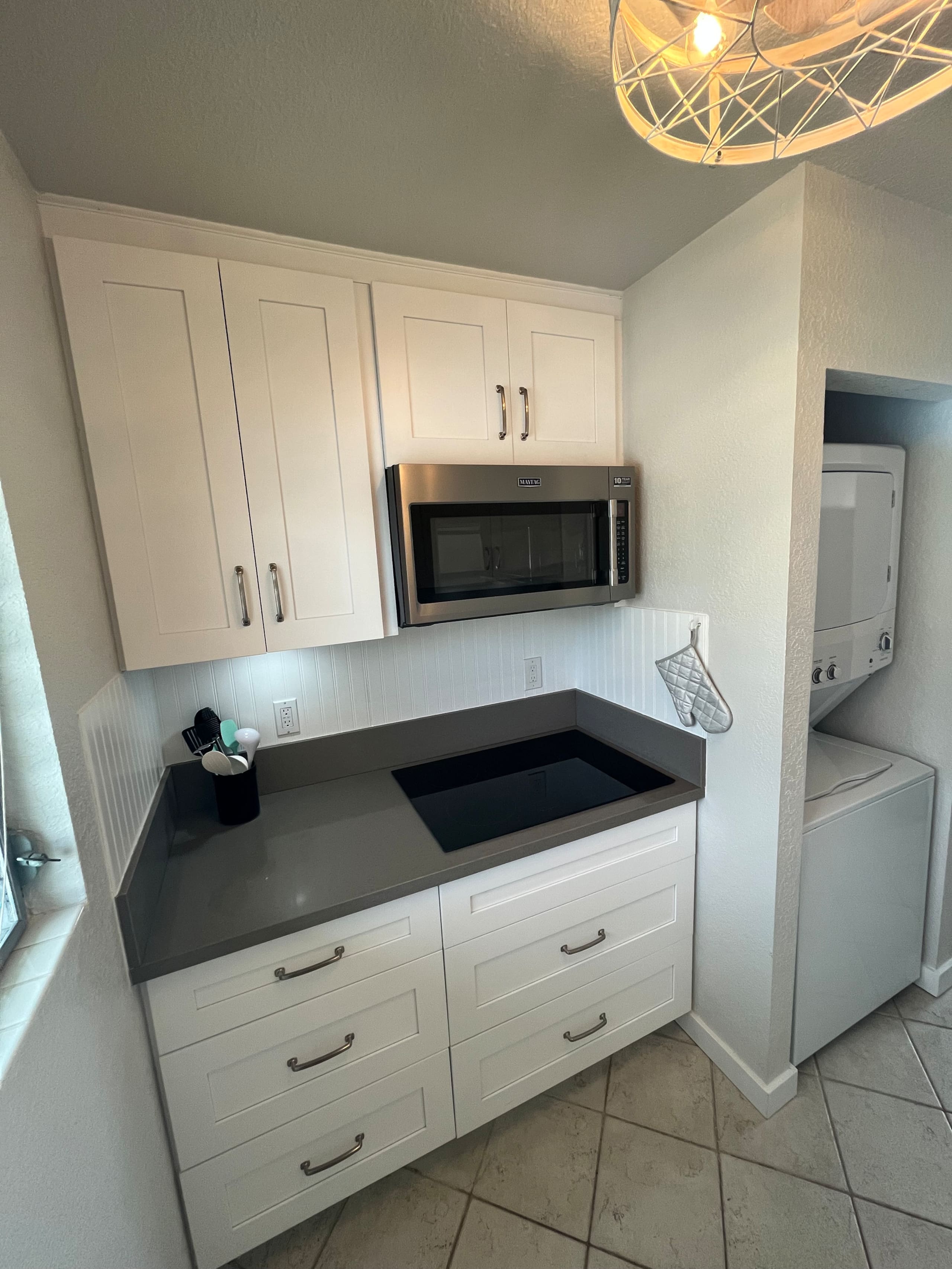 Condo in Kailua-Kona · ★4.88 · 2 bedrooms · 2 beds · 2 private baths - Image 18