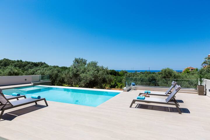 Villa Estel | Estel Residences gallery image 5