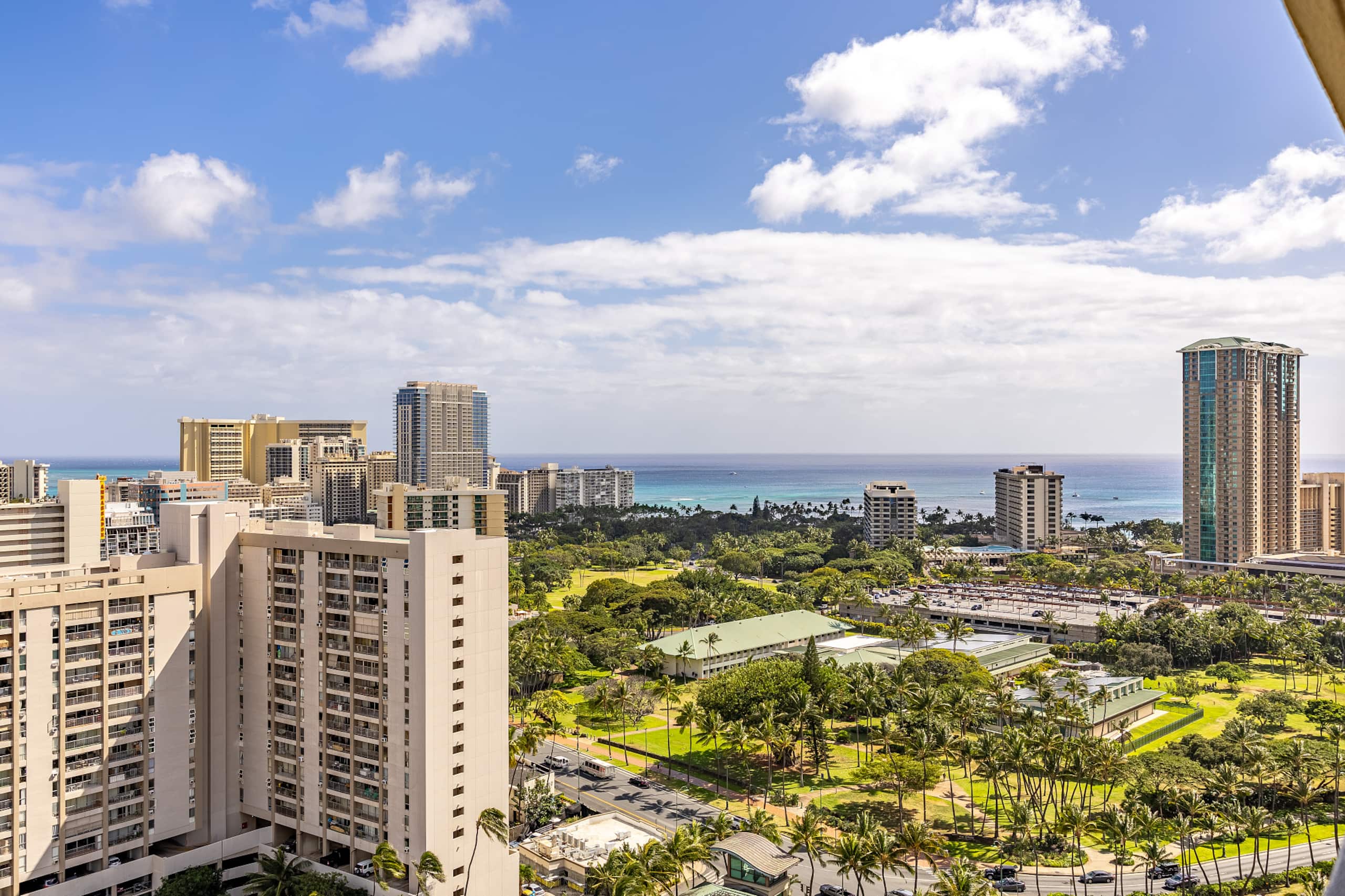 Condo in Honolulu · ★4.73 · 1 bedroom · 1 bed · 1 private bath - Image 8