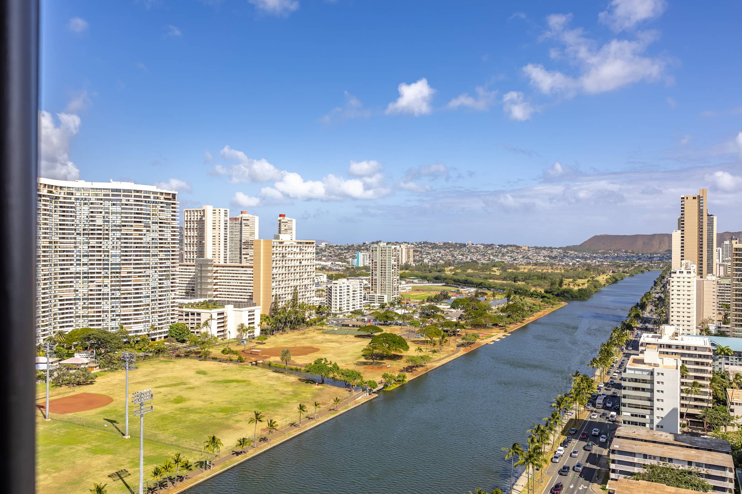 Condo in Honolulu · ★4.73 · 1 bedroom · 1 bed · 1 private bath - Image 12