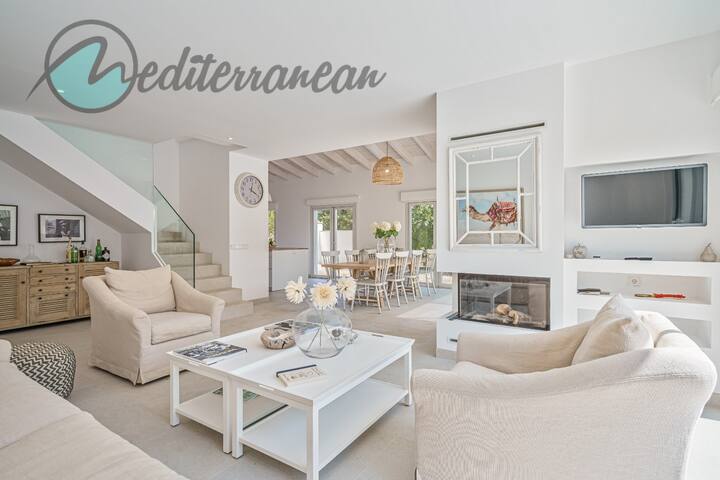 White Villa of the pier by villasmediterranean gallery image 4