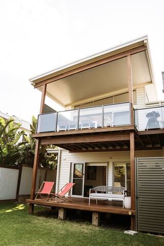 Coastal Retreat – Luxe Beach Escape, Lake Cathie gallery image 3