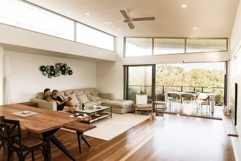 Beachfront bliss at Lake Cathie