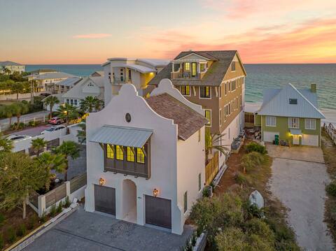Beach Front! Sleeps 28! Private Beach & Pool! New!