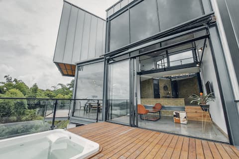 LUXURY HOUSE WITH JACUZZI IN THE MOUNTAINS