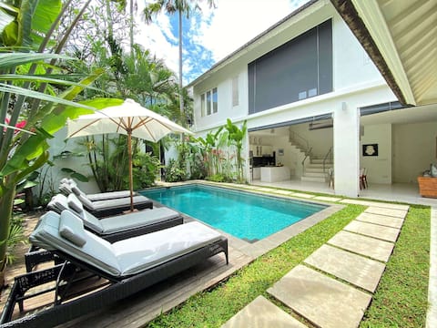 Luxury Modern Villa 2 bedroom in Seminyak