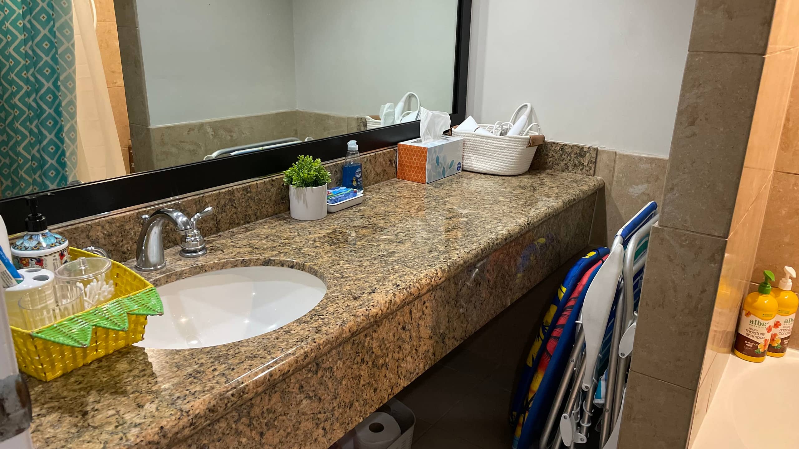 Great Location🏖Free Parking 🚗Aqua palms hotel - Image 3