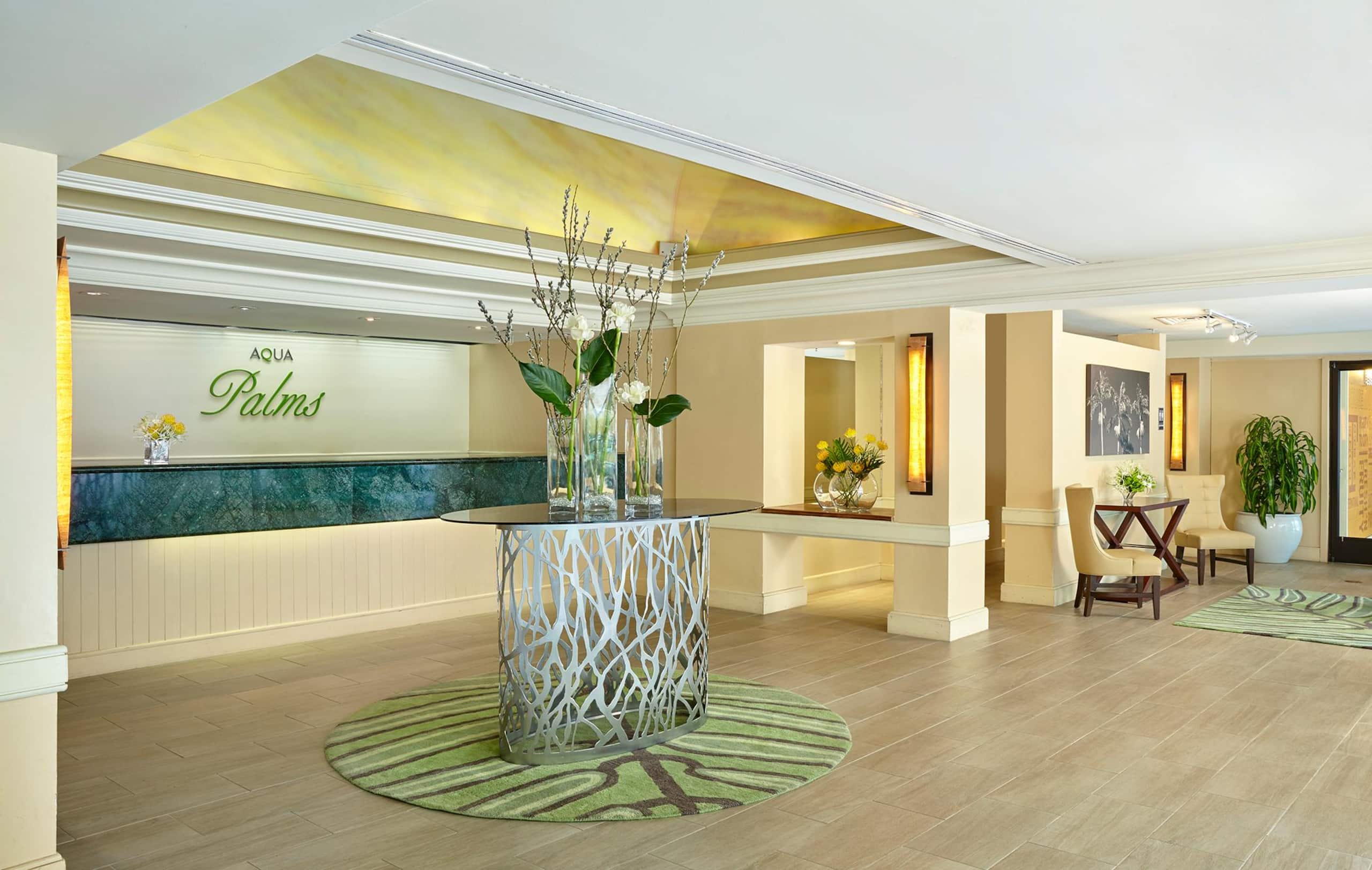 Great Location🏖Free Parking 🚗Aqua palms hotel - Image 17