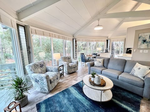 Top performing Airbnb: Harbour Town Tree House | Private Office | HT Pool in Hilton Head Island