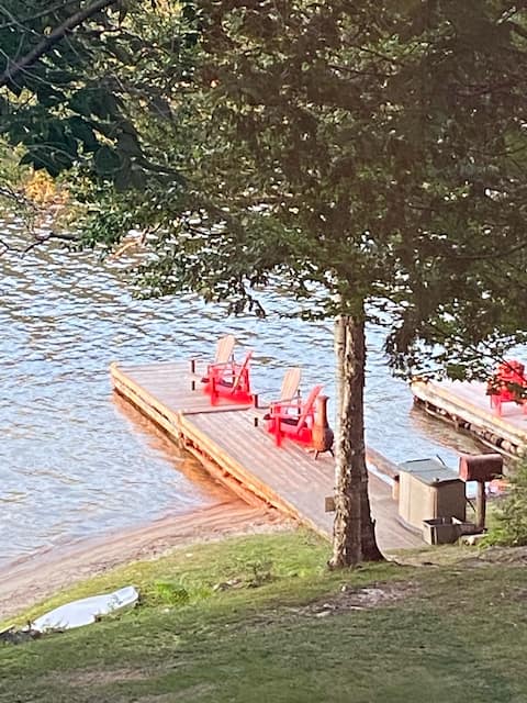 Spacious lakeside retreat with private beach