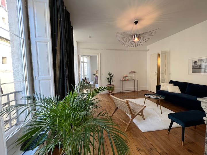 Montpellier Hypercentre  143m² Charme Comédie - Montpellier