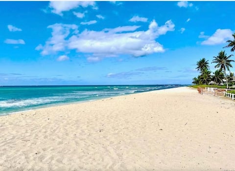 Oceanside Beach House/Amazing Views/Steps to Beach
