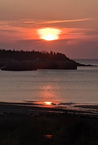 Stanley Beach House gallery image 3