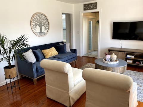 Cosy Farmhouse Style Home Near Airport