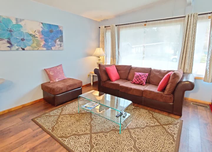 Comfy Room Near Microsoft & Link Light Rail - Issaquah, WA