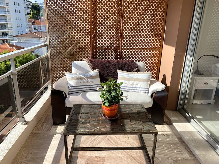 29. A Lovely 5th-floor Apt, Terrace & Garage - Mougins