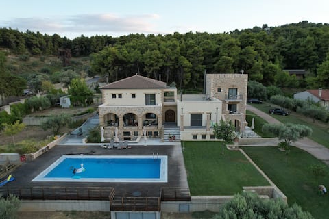 Villa Kalamos Tower/Sea View & Pool nearby Athens