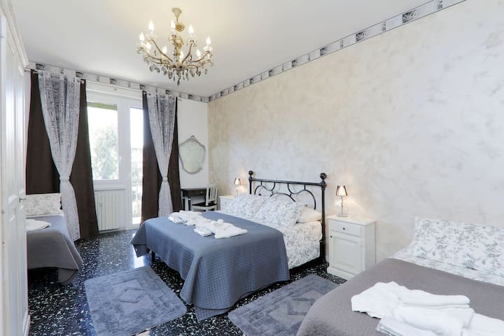 Comfortable Apartment for large groups.