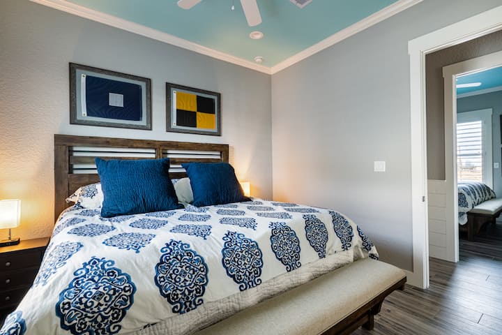 Two rooms are equipped with King beds