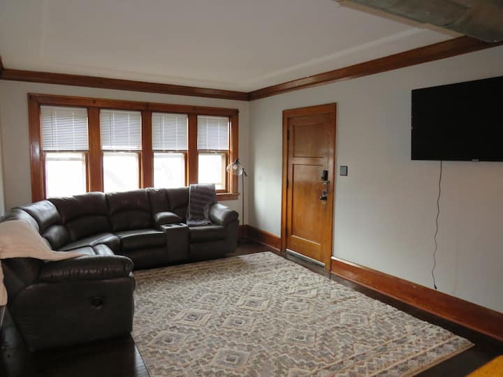 Historic Loft Near Stadium, Zoo And Downtown! - Milwaukee, WI