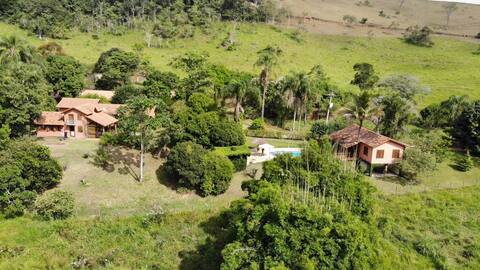 Chácara Maria Rosa: green, cozy and private