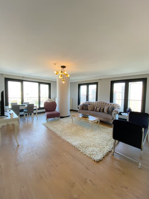 Best Meet For Your Needs+3BR/2BA+Fully AC+Parking