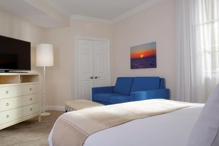 Втора спалня с разтегателен диван. За 4 души. 