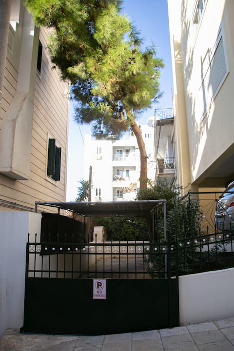 Tiffany Apartment 80m2 with Private Parking