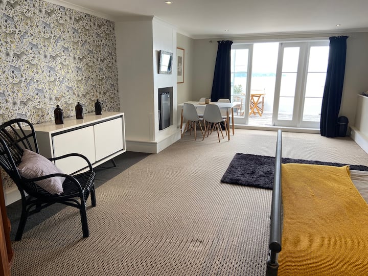 Eastbourne Holiday Rentals & Homes Eastbourne, Lower Hutt, New