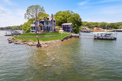 Lakefront 5BR 6.5BA Home & Cabin amazing views