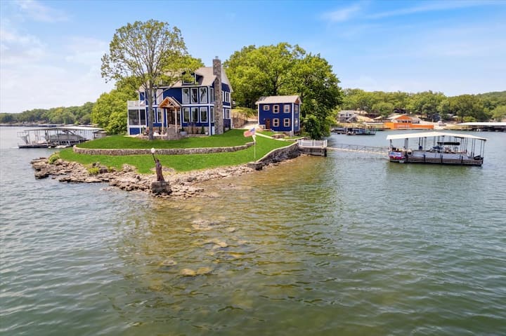 Lakefront 5BR 6.5BA Home & Cabin amazing views